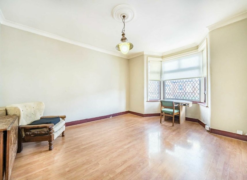 Properties for sale in Ribblesdale Road - SW16 6SF view5