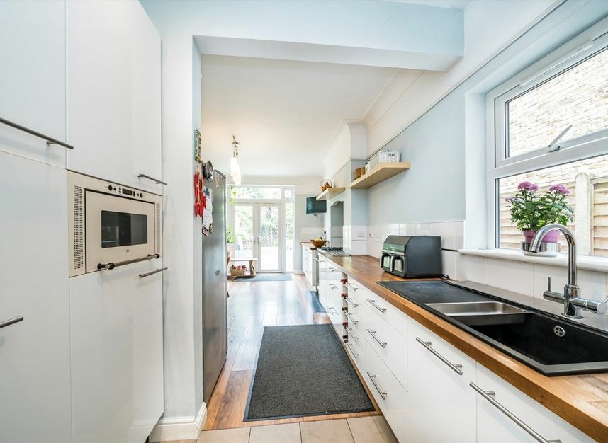 Properties for sale in Ribblesdale Road - SW16 6SE view4