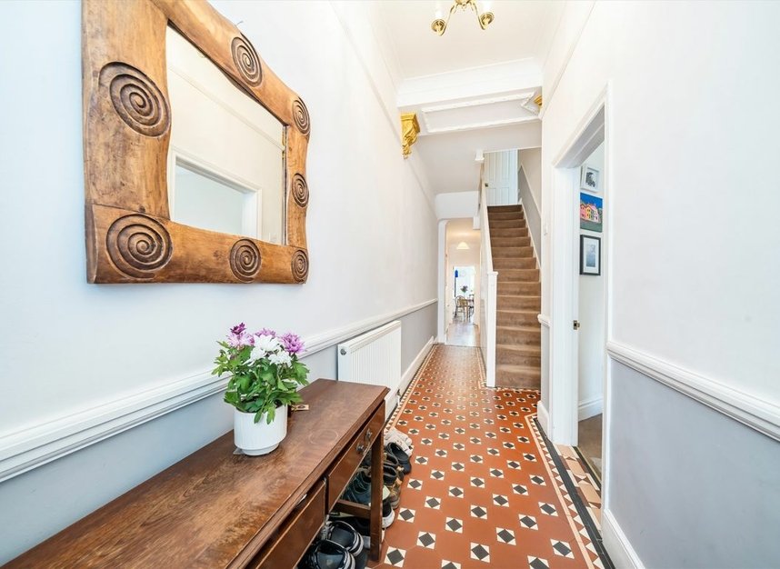 Properties for sale in Ribblesdale Road - SW16 6SE view14