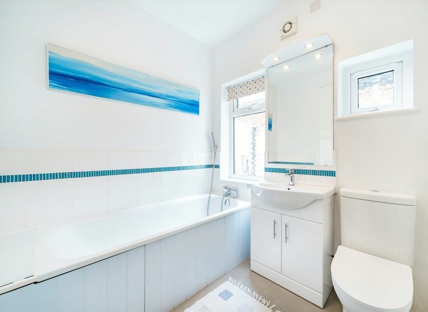 Properties for sale in Ribblesdale Road - SW16 6SE view9