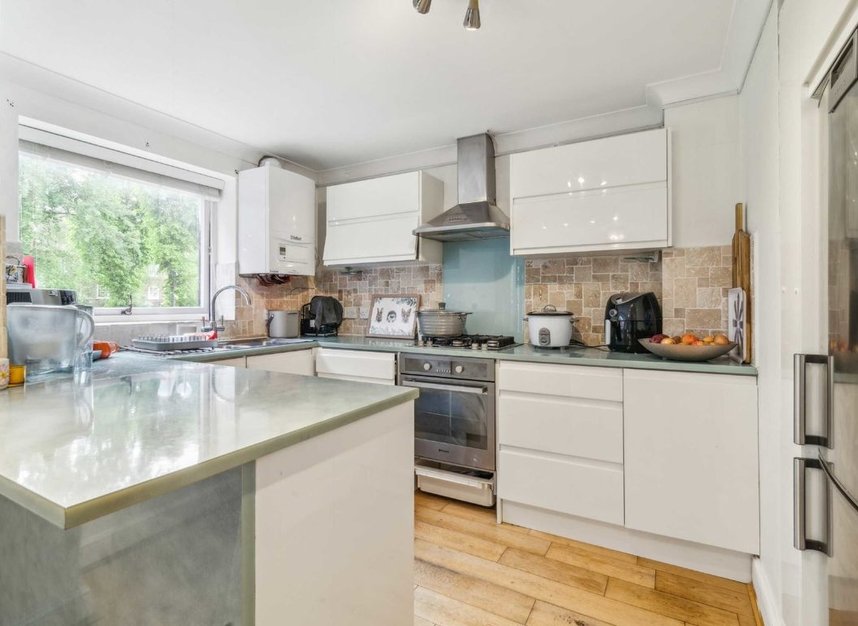 Flat for sale in Ridgeway Gardens, London, N6 (Ref 225767) Dexters