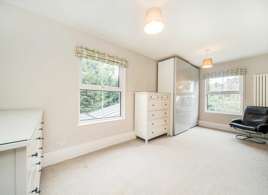 Properties for sale in Rockbourne Road - SE23 2DD view9