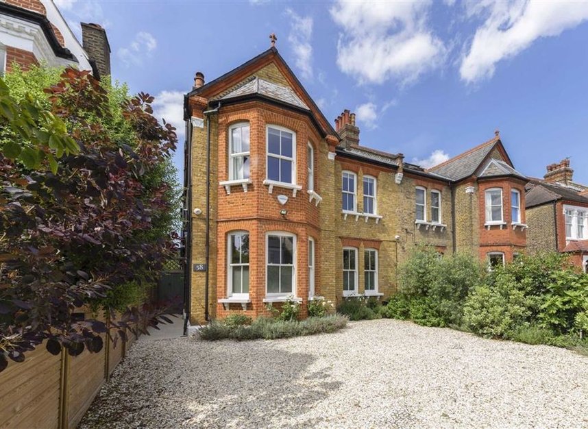 Rodenhurst Road, London, SW4