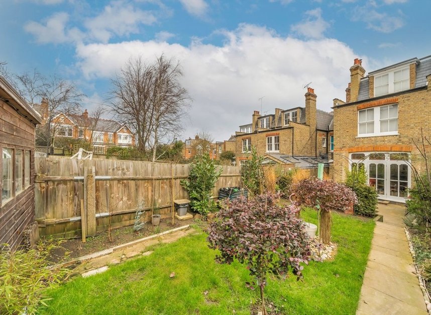 Properties for sale in Rosebery Road - N10 2LJ view10