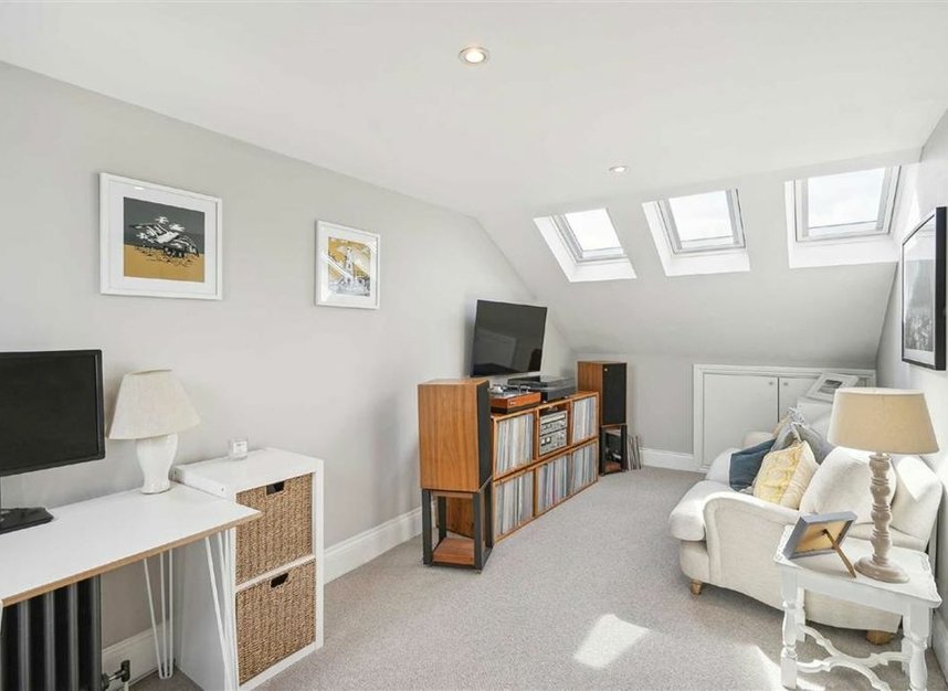 Properties sold in Rosebery Road - SW2 4DQ view10