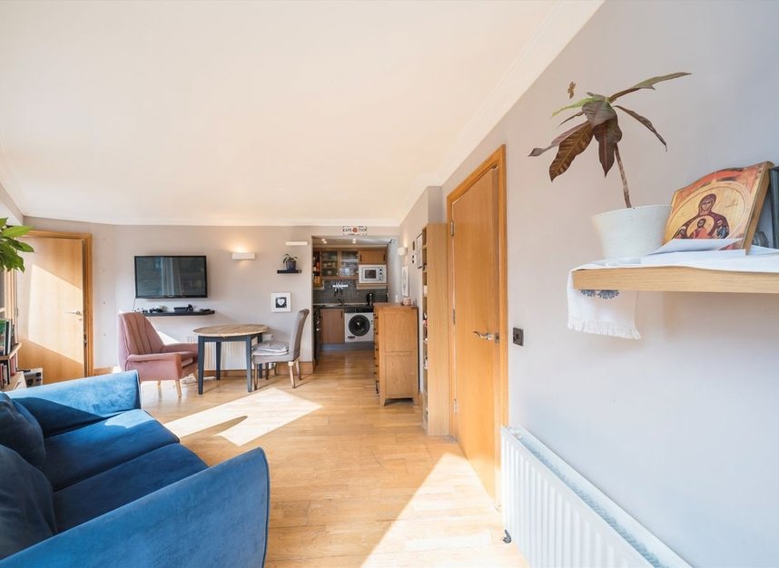 Properties for sale in Rotherhithe Street - SE16 5GW view2