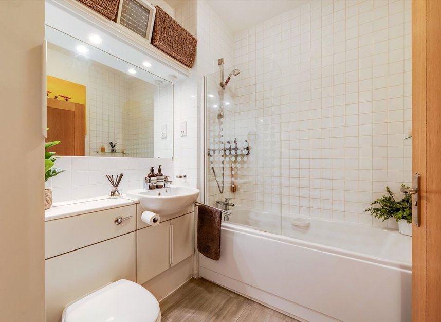 Properties for sale in Rotherhithe Street - SE16 5XS view6