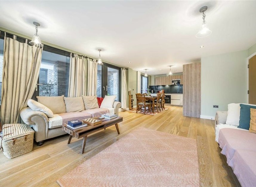 Properties for sale in Rothsay Street - SE1 4UD view2