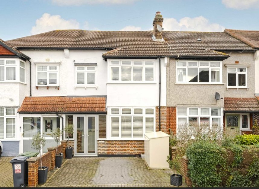 House terraced for sale in Runnymede Crescent, London, SW16 (Ref