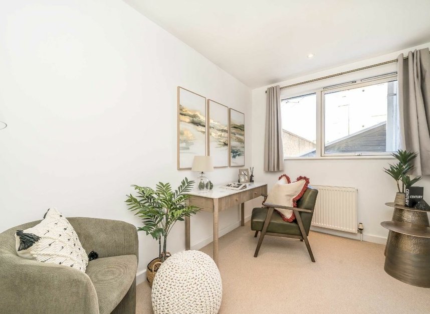 Properties for sale in Rush Common Mews - SW2 3RN view9