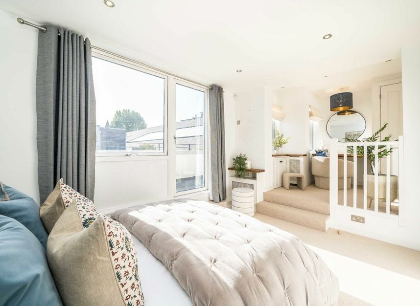 Properties for sale in Rush Common Mews - SW2 3RN view5