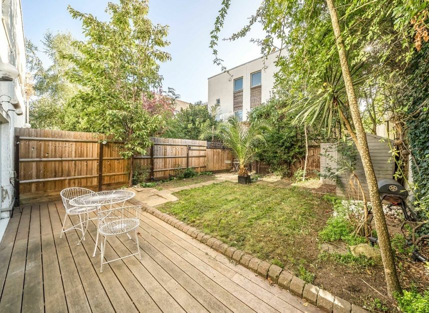 Properties for sale in Rush Common Mews - SW2 3RN view4