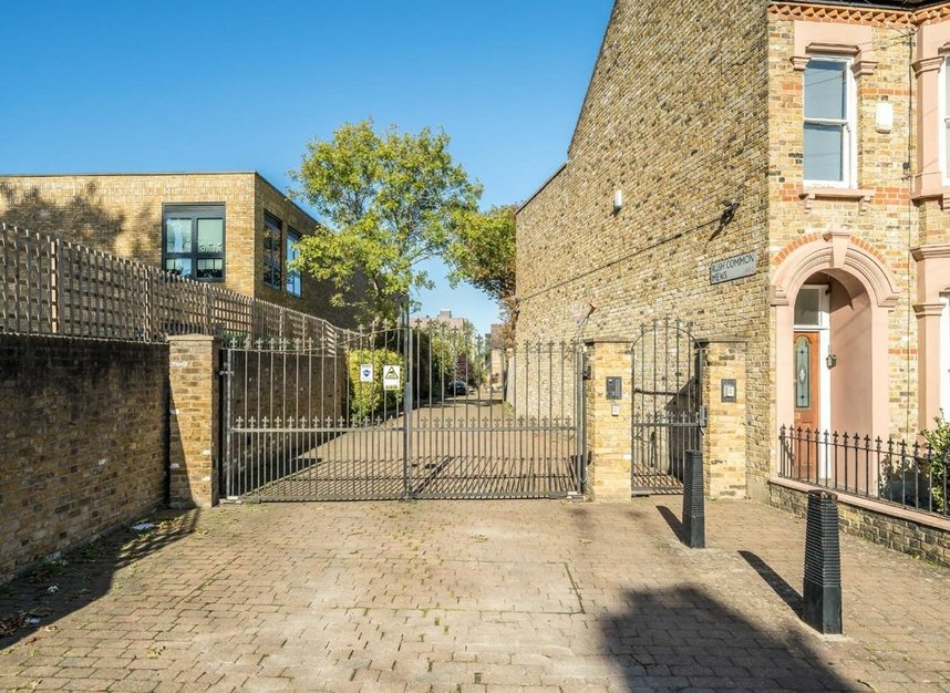 Properties for sale in Rush Common Mews - SW2 3RN view13