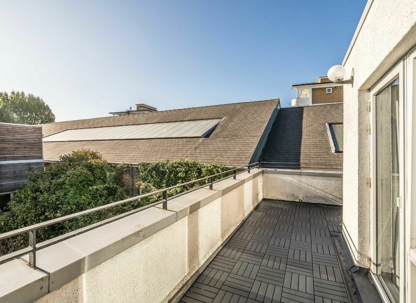 Properties for sale in Rush Common Mews - SW2 3RN view3