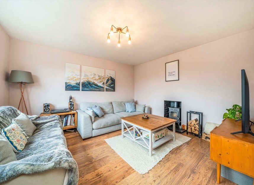 Properties for sale in Russell Road - SW19 1LN view3