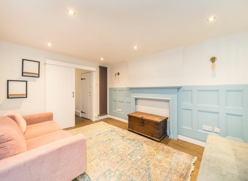Properties for sale in Russell Road - SW19 1LN view2