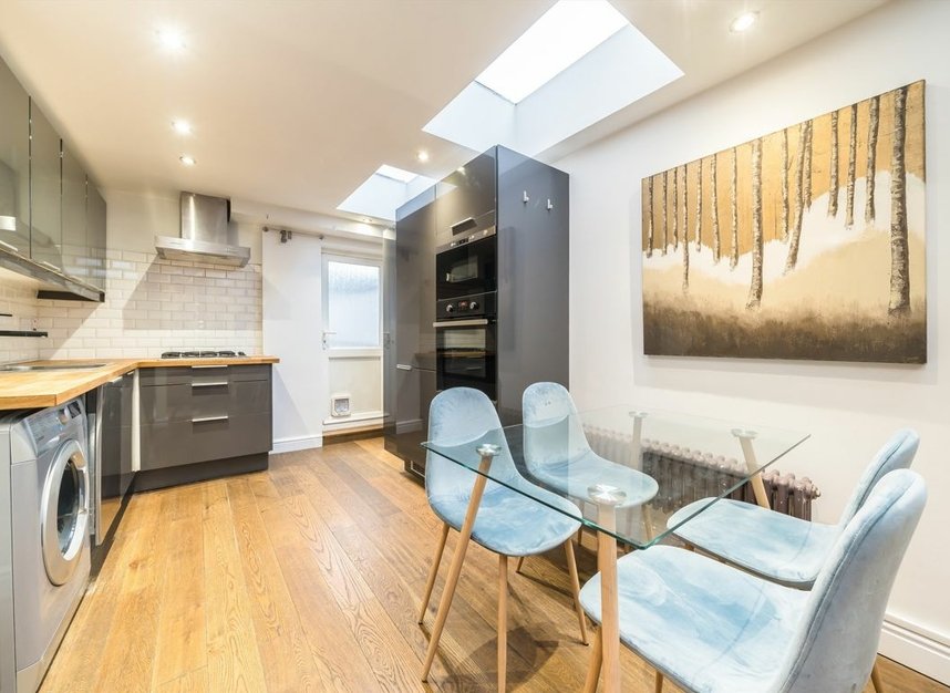 Properties for sale in Russell Road - SW19 1LN view3