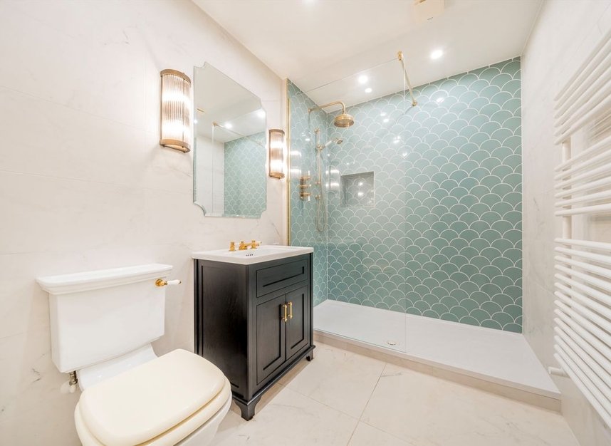 Properties for sale in Russell Square - WC1B 5ER view3