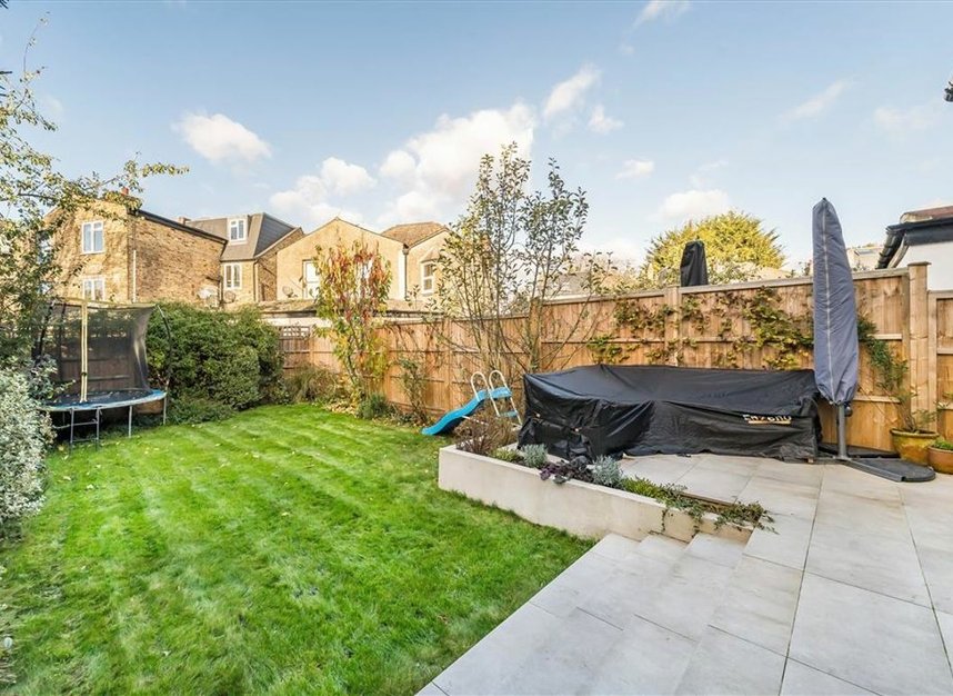 Properties for sale in Ryde Vale Road - SW12 9JQ view12