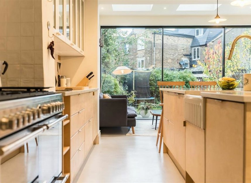 Properties for sale in Ryde Vale Road - SW12 9JQ view4