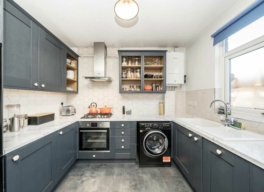 Flat for sale in Rye Hill Park, London, SE15 (Ref 216453) Dexters