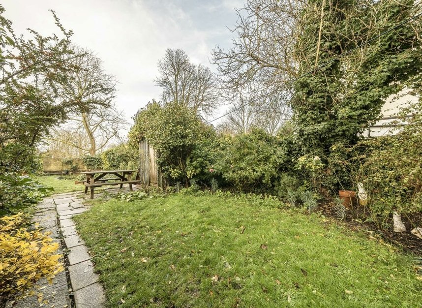 Flat for sale in Rye Hill Park, London, SE15 (Ref 216453) Dexters