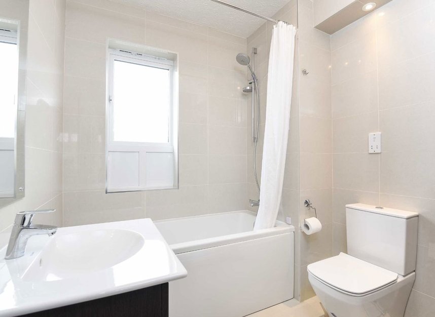Properties for sale in Samuel Gray Gardens - KT2 5UX view7