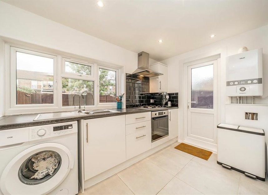 Properties for sale in Sandhurst Road - SE6 1XD view7