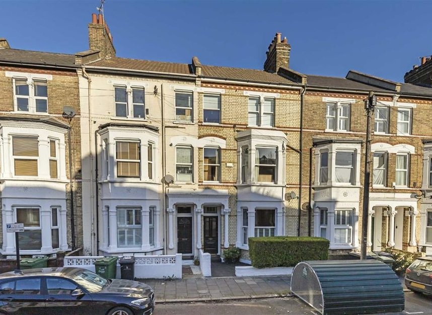 House for sale in Sandmere Road, London, SW4 (Ref 218245) Dexters