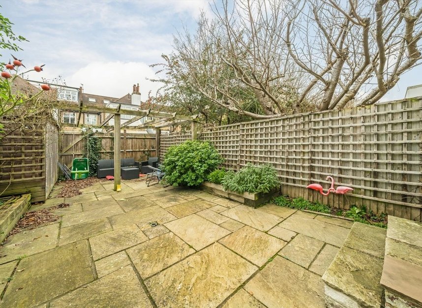 Properties for sale in Sandringham Avenue - SW20 8JY view6