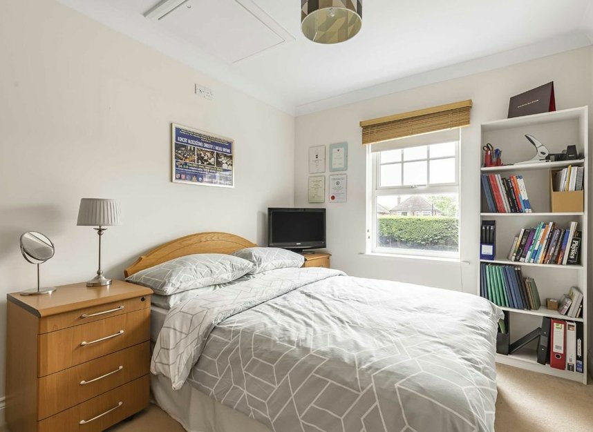 Properties sold in Sandringham Mews - TW12 2LF view5