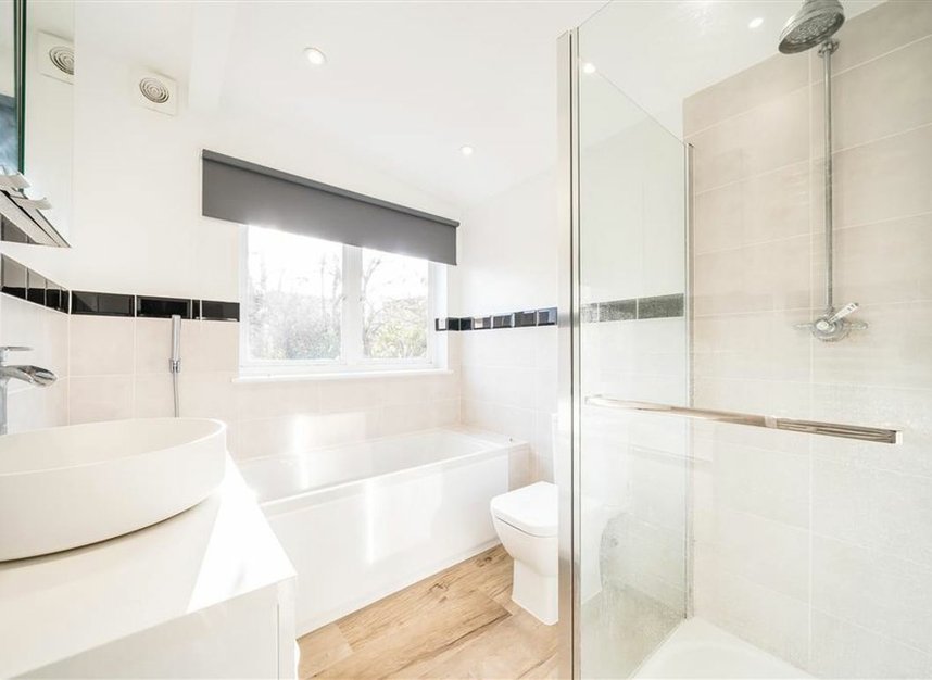 Properties sold in School House Lane - TW11 9DP view7