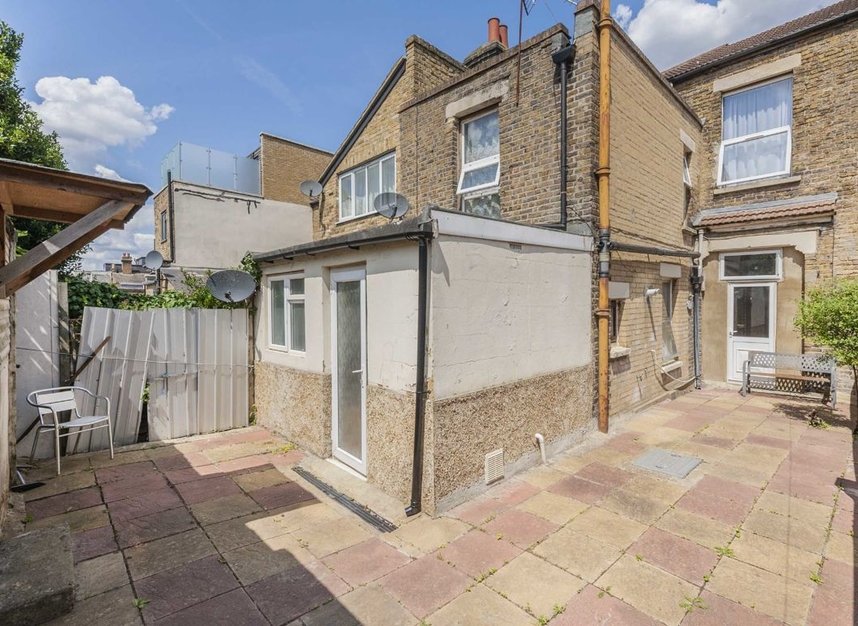 House for sale in Selkirk Road, London, SW17 (Ref 207148) Dexters