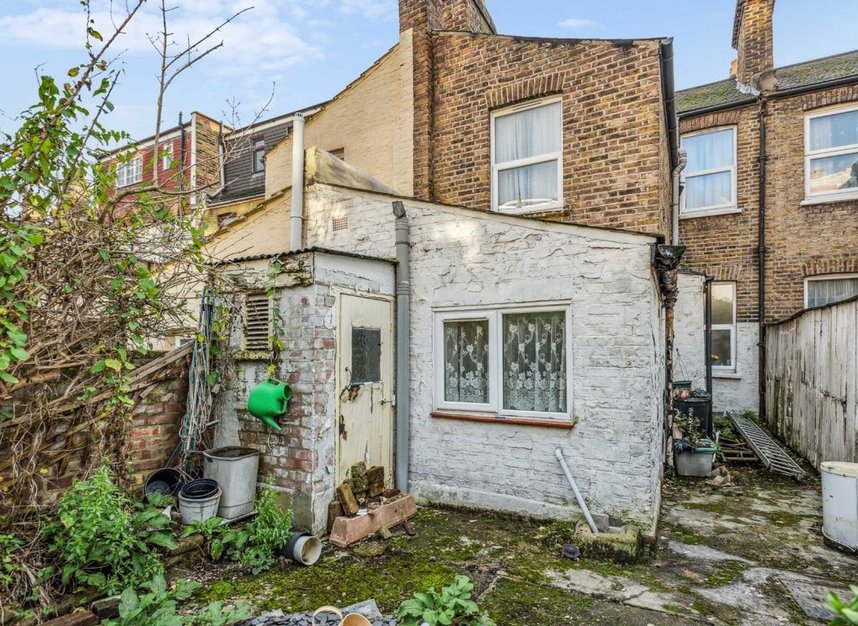 House for sale in Selkirk Road, London, SW17 (Ref 215745) Dexters