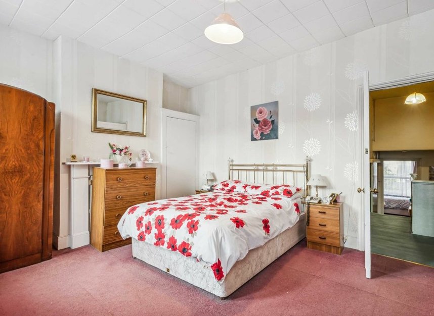 House for sale in Selkirk Road, London, SW17 (Ref 215745) Dexters