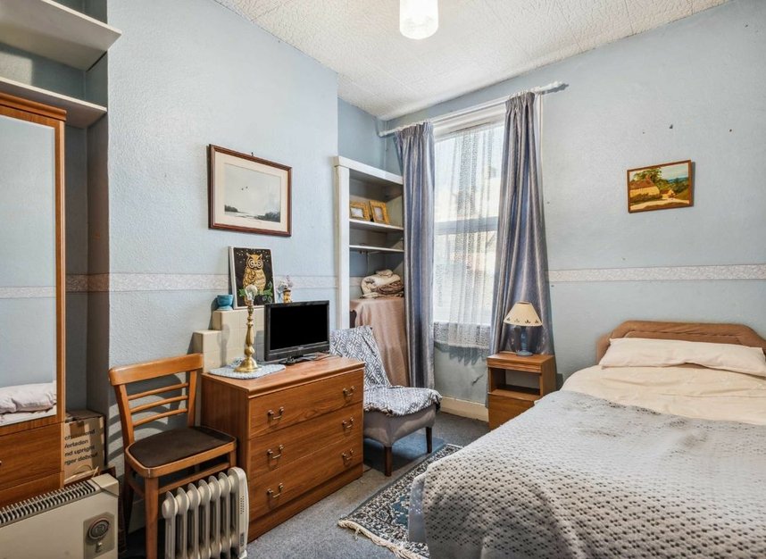 House for sale in Selkirk Road, London, SW17 (Ref 215745) Dexters