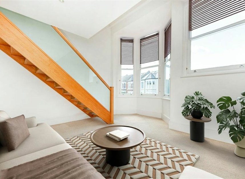 Properties for sale in Shandon Road - SW4 9HS view6