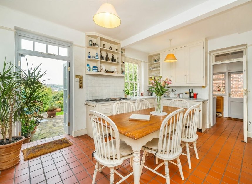 Properties for sale in Shepherds Hill - N6 5RE view4