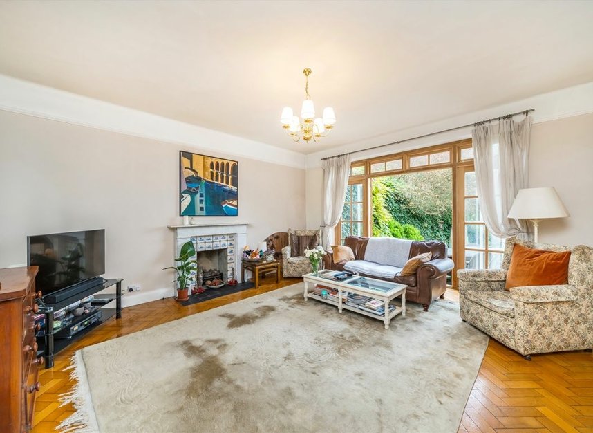 Properties for sale in Shepherds Hill - N6 5RE view2