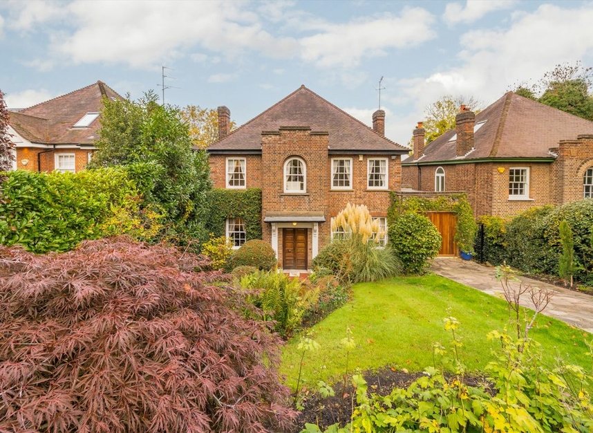 Properties for sale in Shepherds Hill - N6 5RE view1