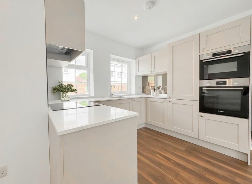 Properties for sale in Shooters Hill - SE18 3HP view3