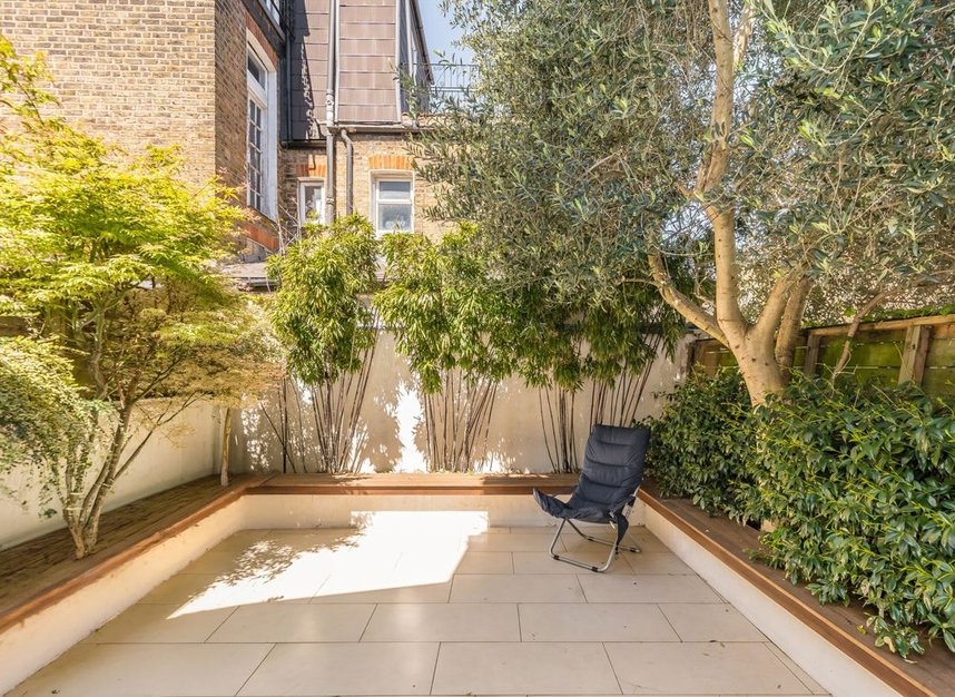 Properties for sale in Shorrolds Road - SW6 7UA view4