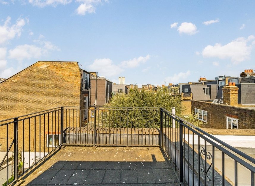Properties for sale in Shorrolds Road - SW6 7UA view9