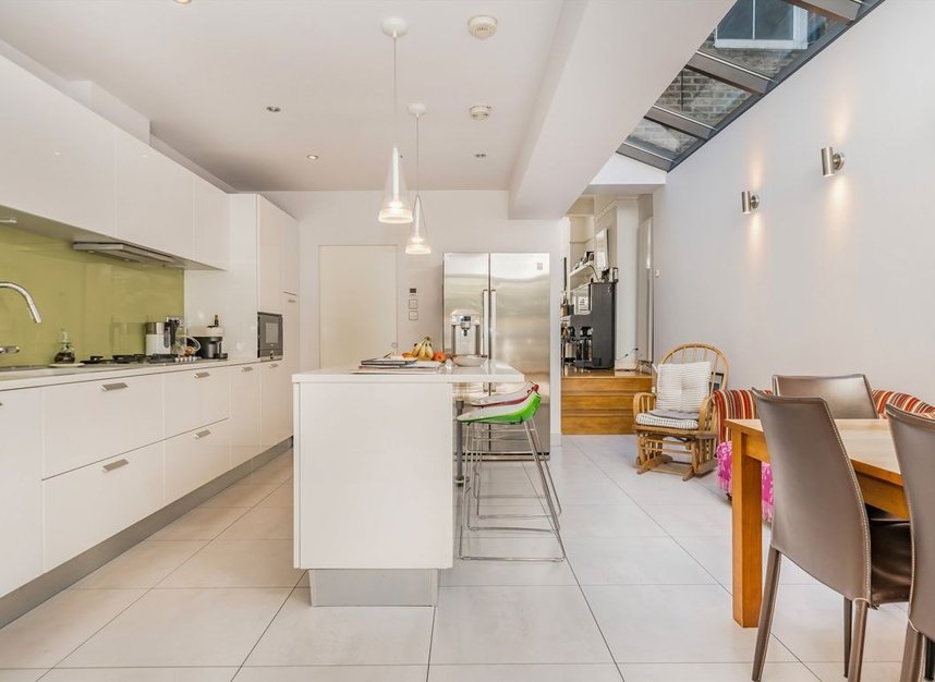 Properties for sale in Shorrolds Road - SW6 7UA view5