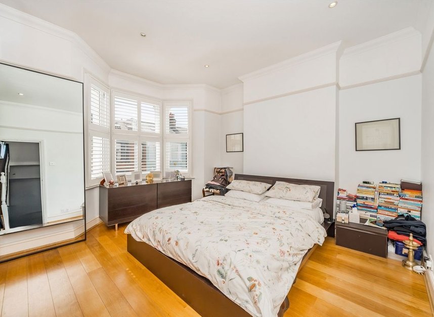 Properties for sale in Shorrolds Road - SW6 7UA view6