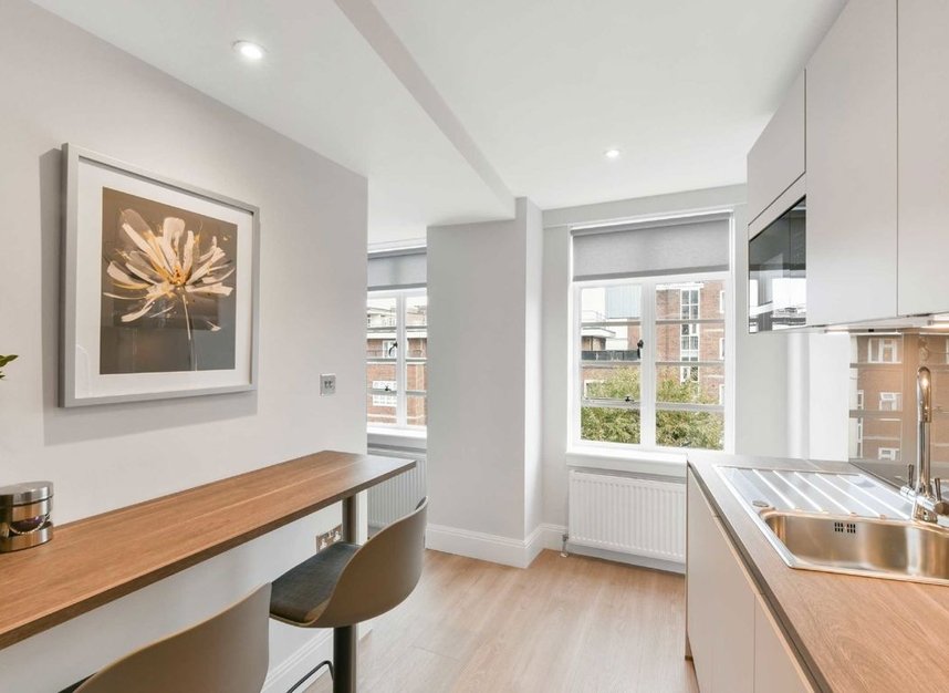 Properties for sale in Sloane Avenue - SW3 3BB view4