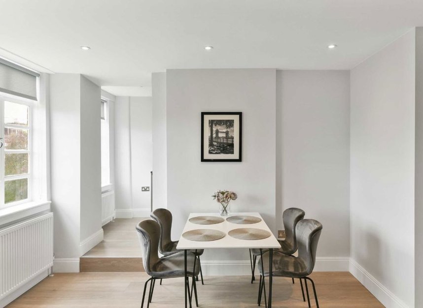 Properties for sale in Sloane Avenue - SW3 3BB view3