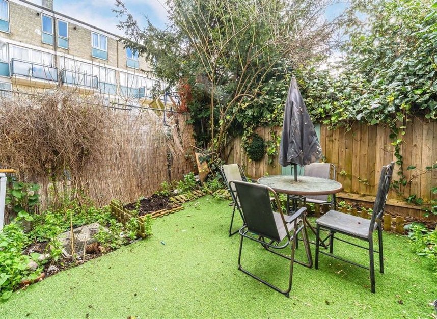 Properties for sale in Smithy Street - E1 3HW view8