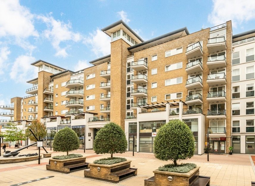 Properties for sale in Smugglers Way - SW18 1DF view10
