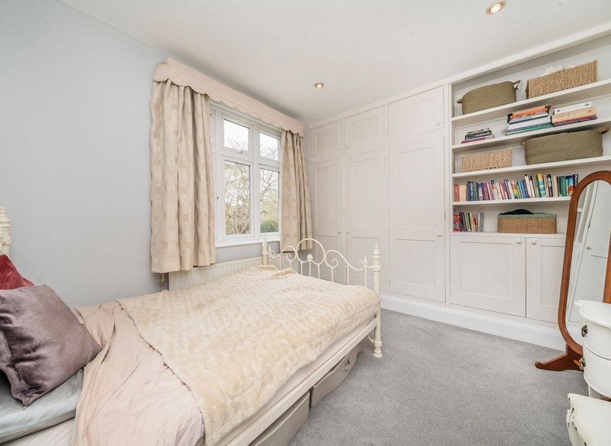 Properties for sale in Somerset Road - SW19 5JE view9